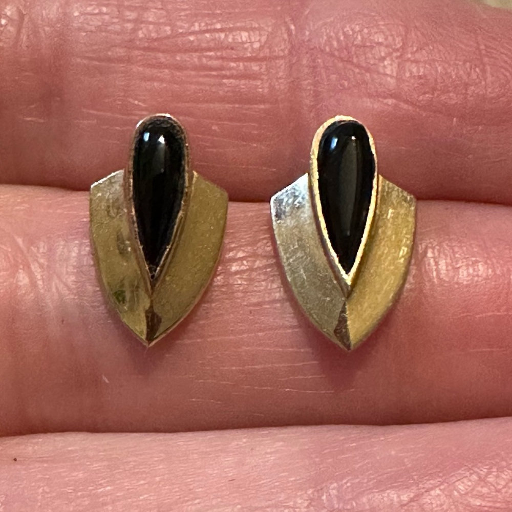 14k Solid Gold & Onyx Shield‎ Earrings 3.11 Grams
